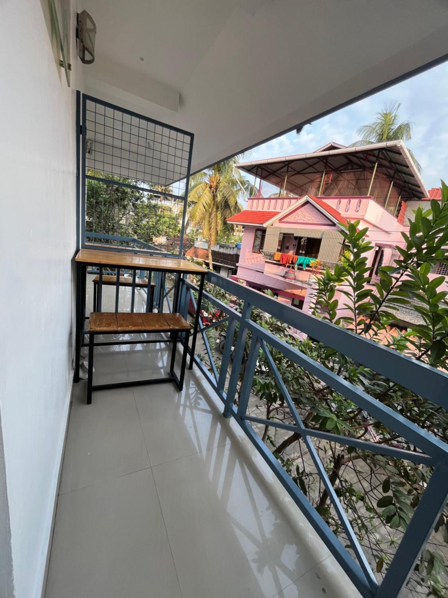 Segundo Home Kochi Екстериор снимка